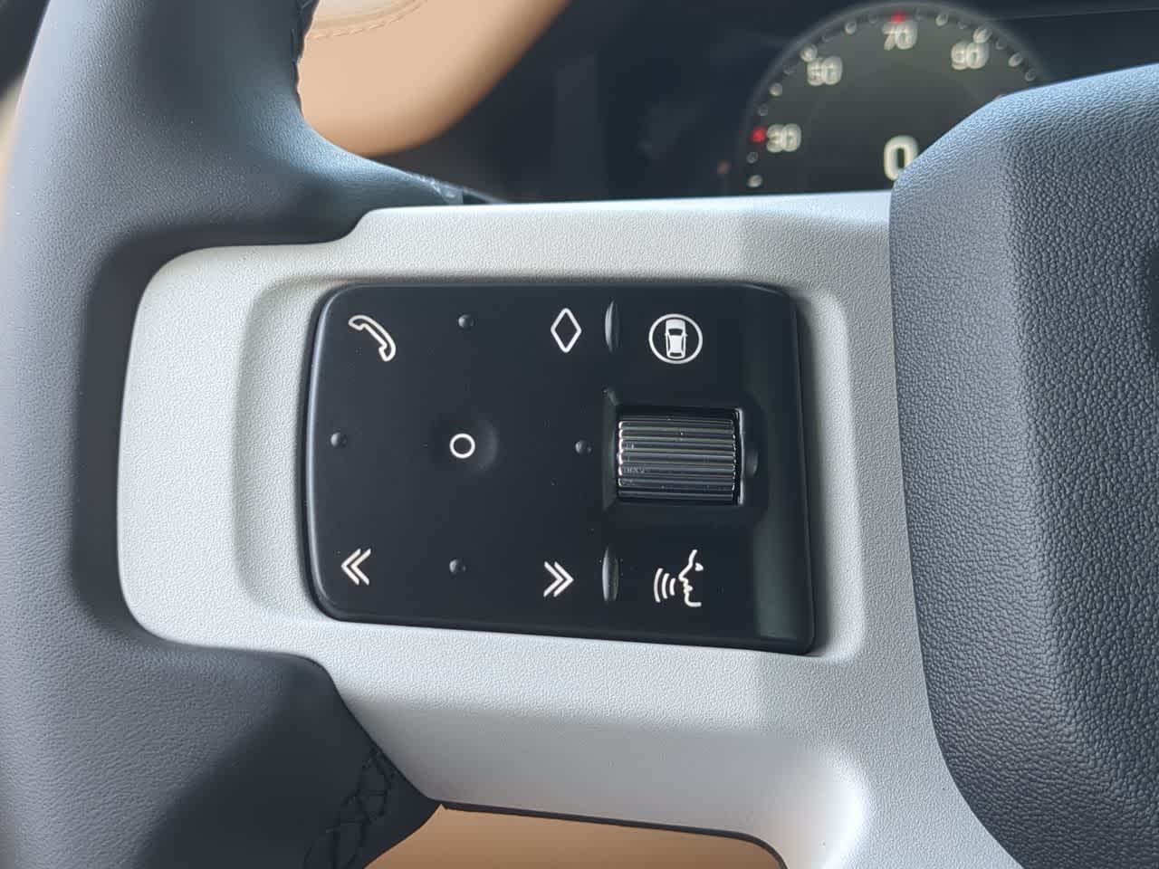 Thumbnail: 2026 Land Rover Defender - 26