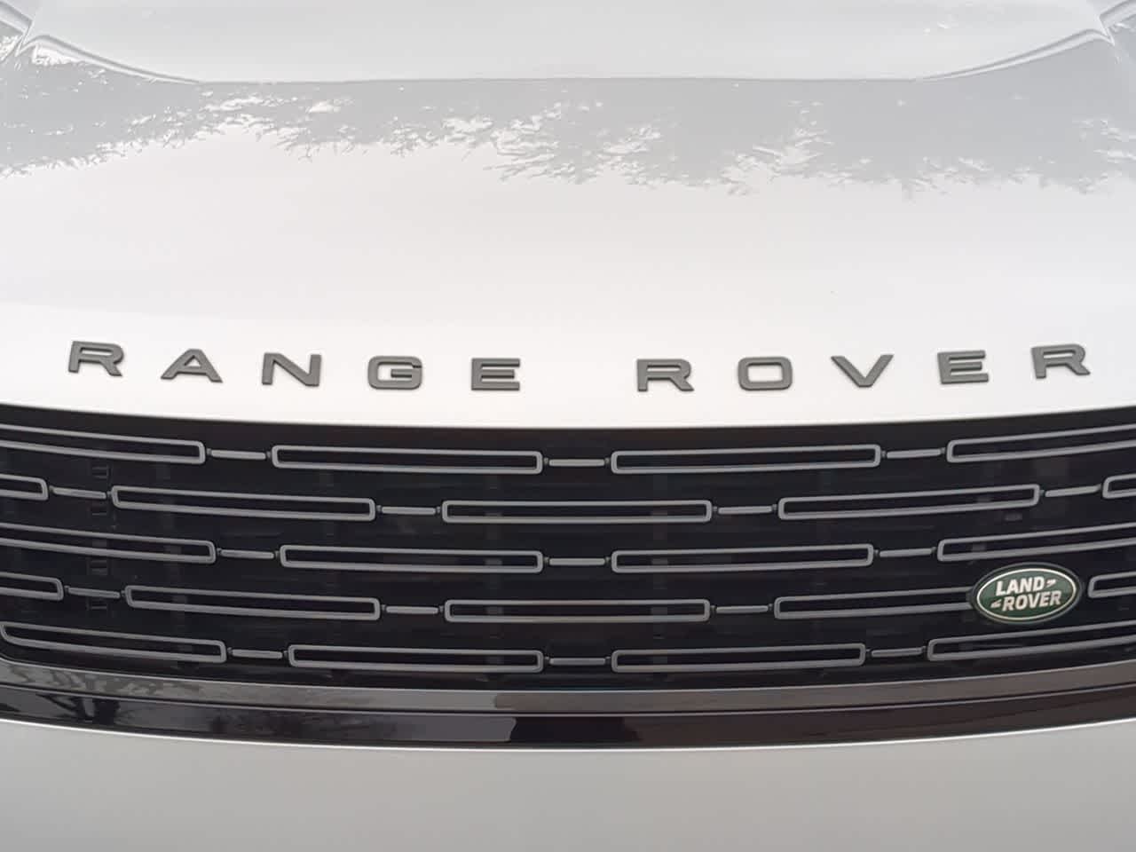 Thumbnail: 2025 Land Rover Range Rover - 13