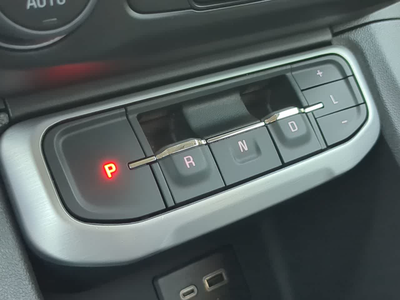 Thumbnail: 2023 GMC Acadia - 30