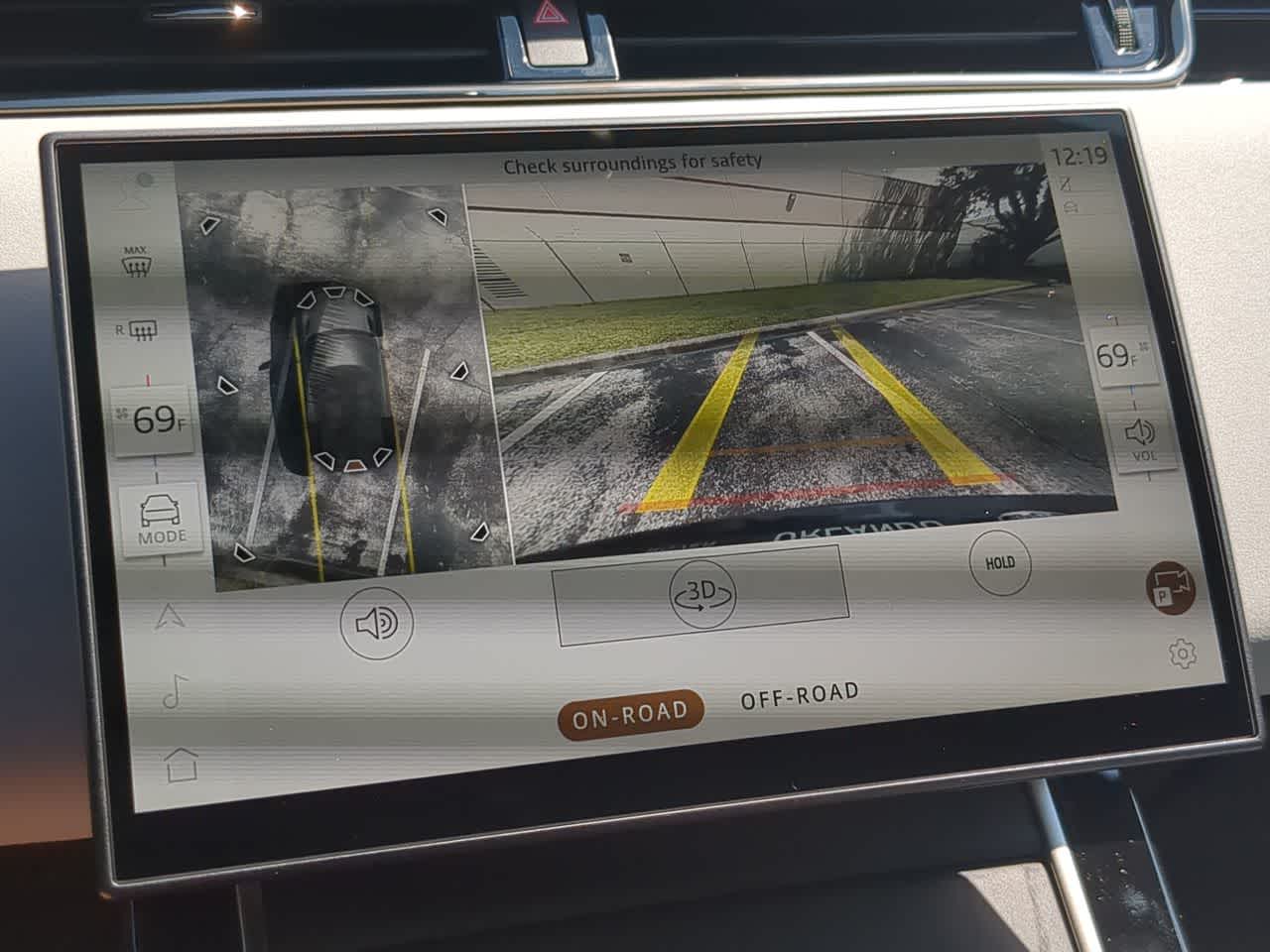 Thumbnail: 2026 Land Rover Range Rover Evoque - 32