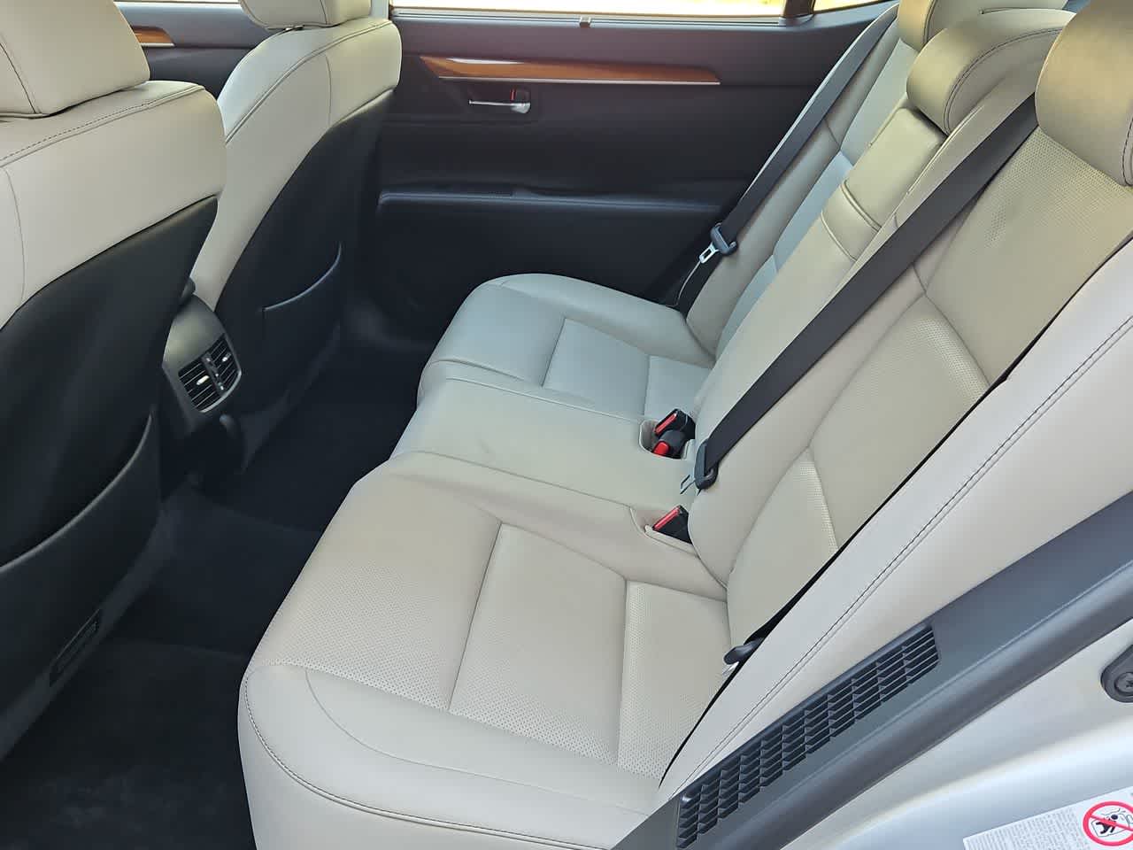 Thumbnail: 2014 Lexus ES - 21