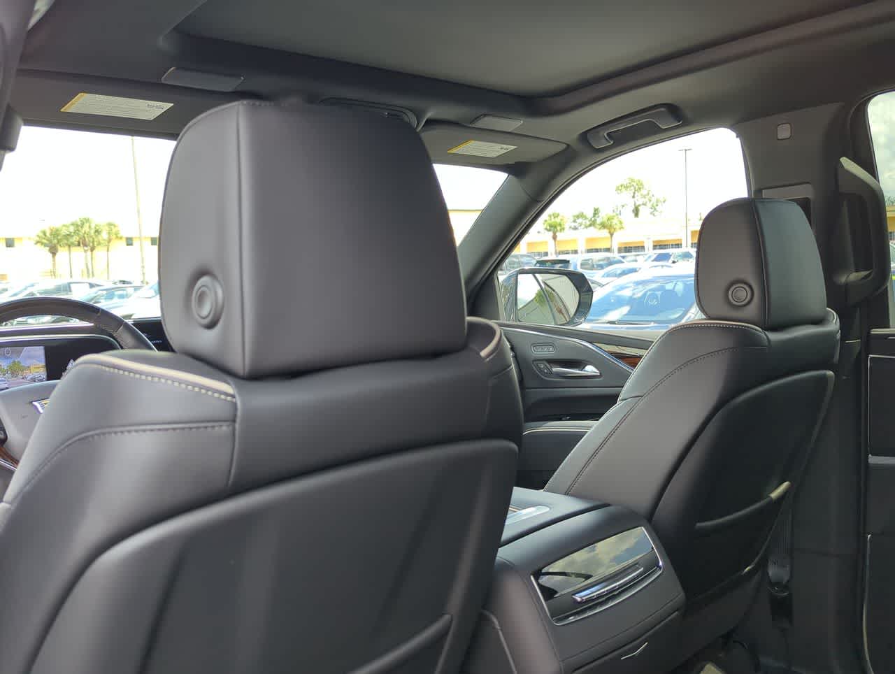 Thumbnail: 2023 Cadillac Escalade - 18