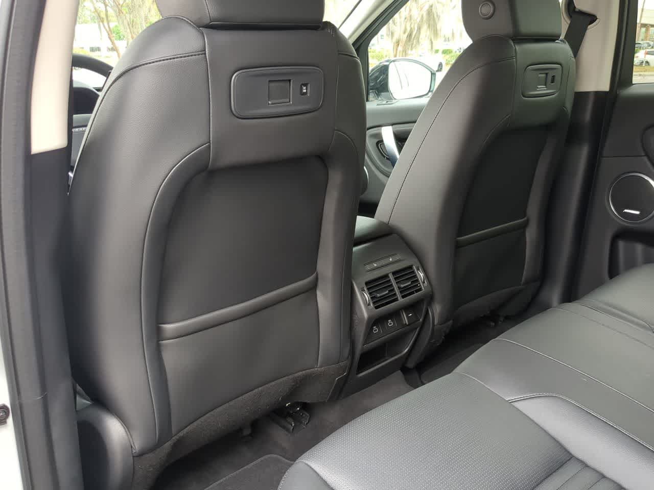 Thumbnail: 2025 Land Rover Discovery Sport - 19