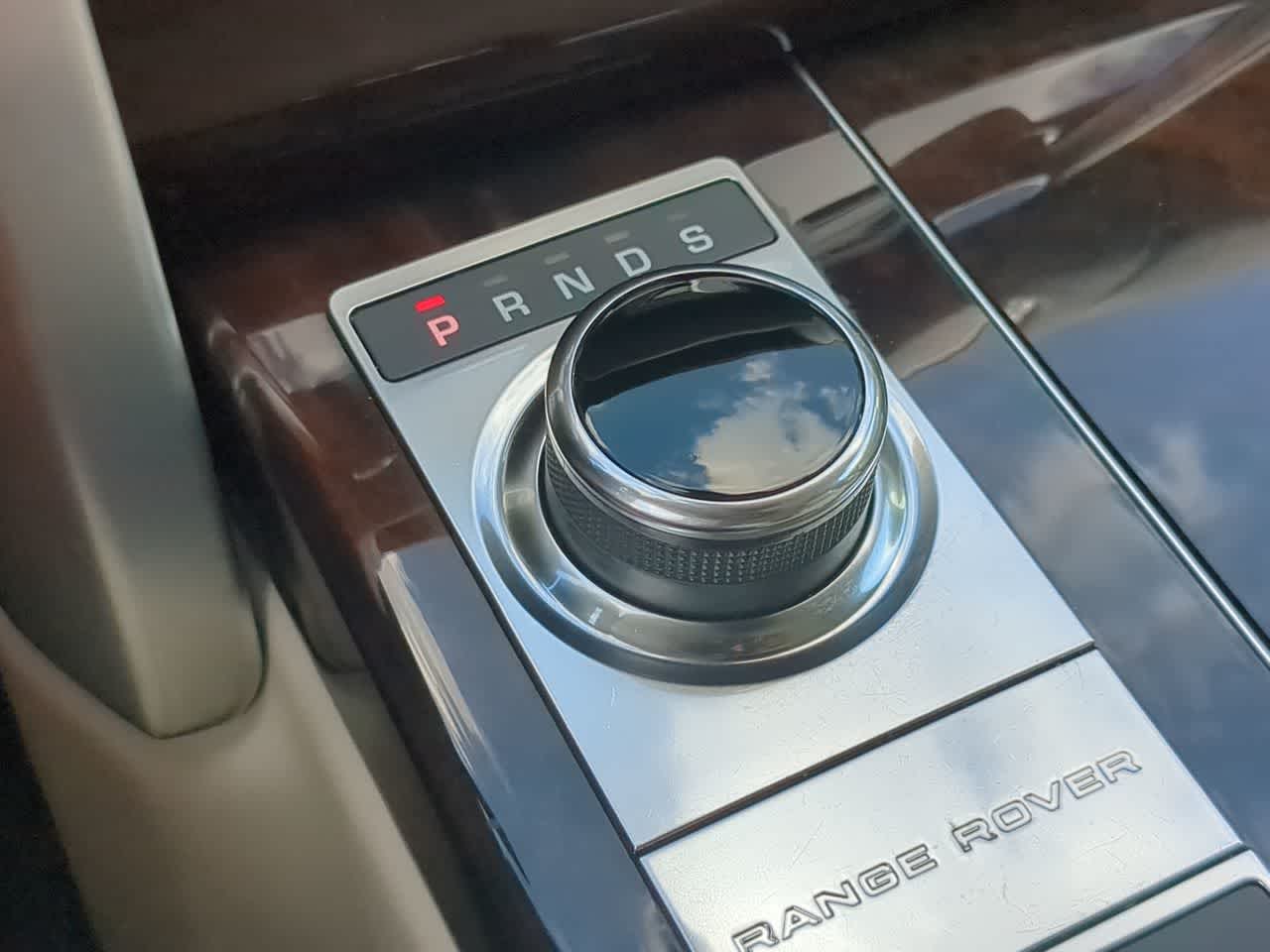 Thumbnail: 2017 Land Rover Range Rover - 32