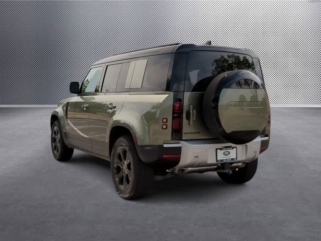 2025 Land Rover Defender 110 6