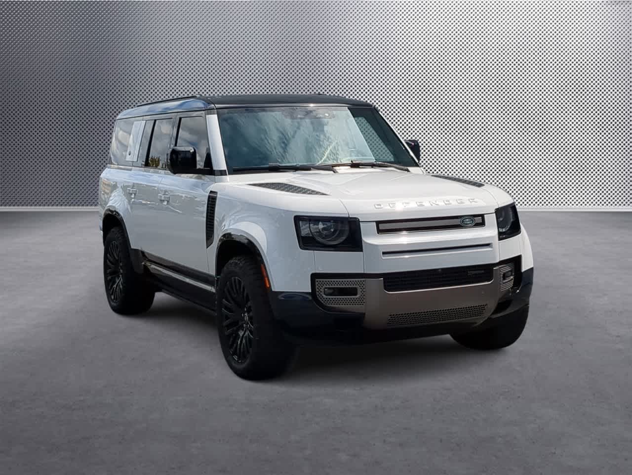 2023 Land Rover Defender X-Dynamic SE photo 2