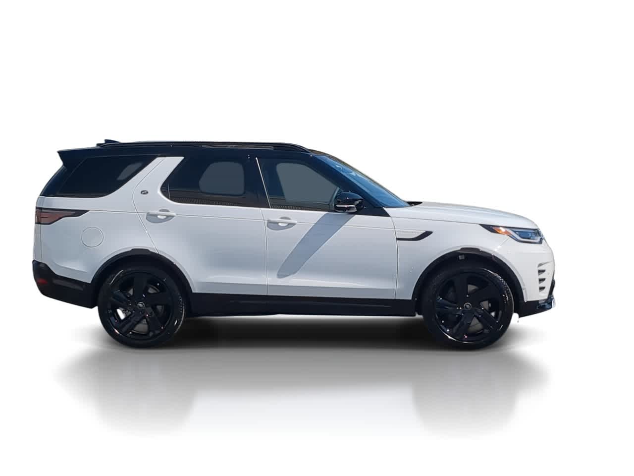 Thumbnail: 2026 Land Rover Discovery - 9