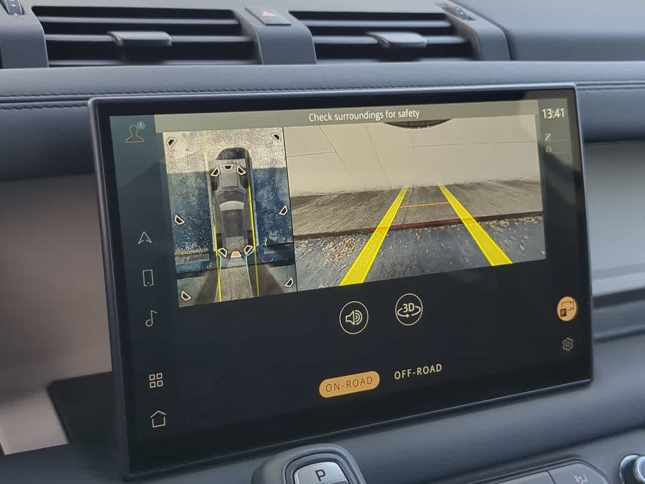 Thumbnail: 2025 Land Rover Defender - 31