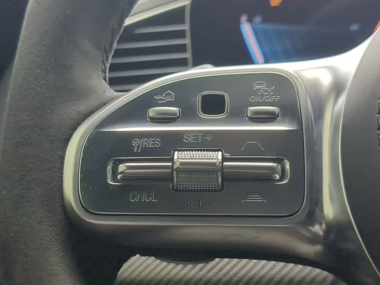 Thumbnail: 2021 Mercedes-Benz GL-Class - 25