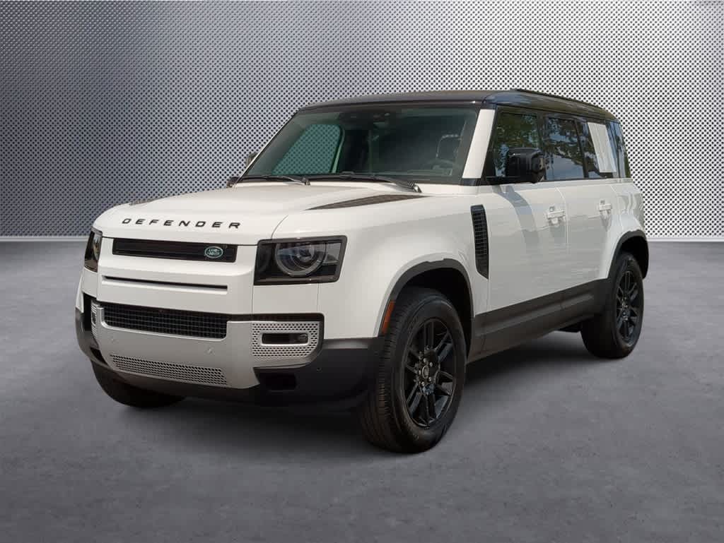 2025 Land Rover Defender 110 S photo 4