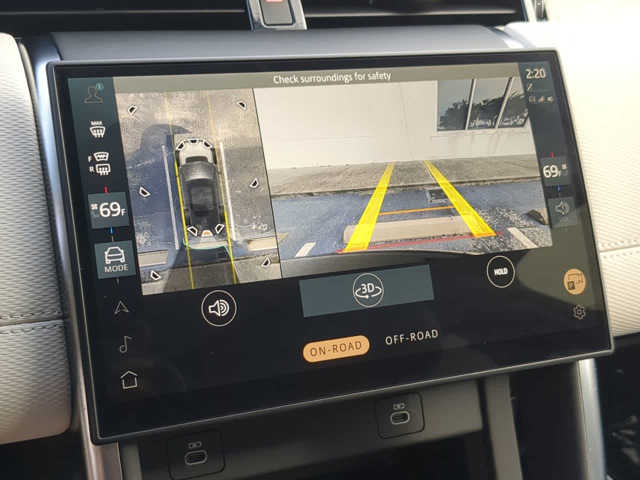 Thumbnail: 2025 Land Rover Discovery Sport - 31