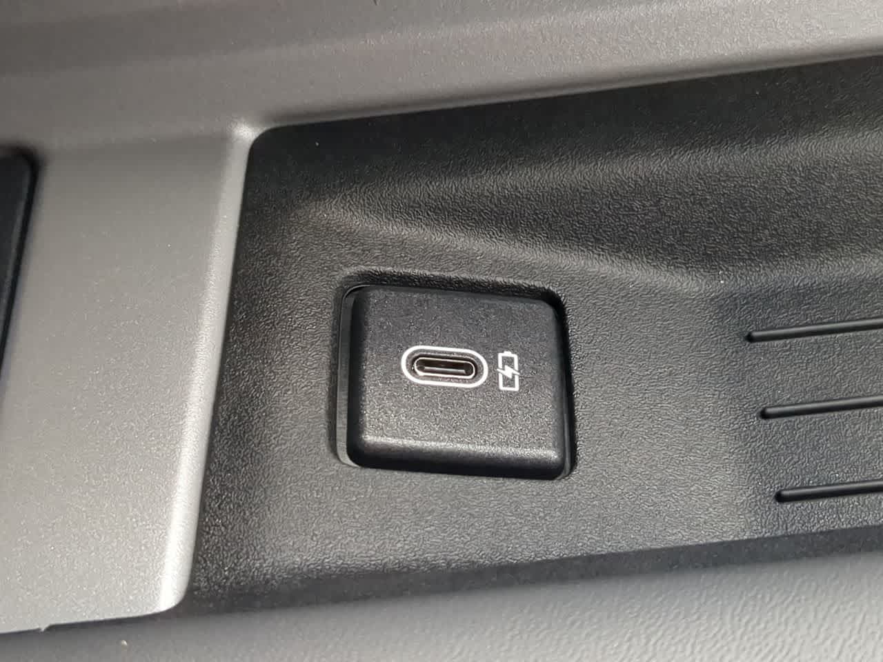 Thumbnail: 2026 Land Rover Defender - 34