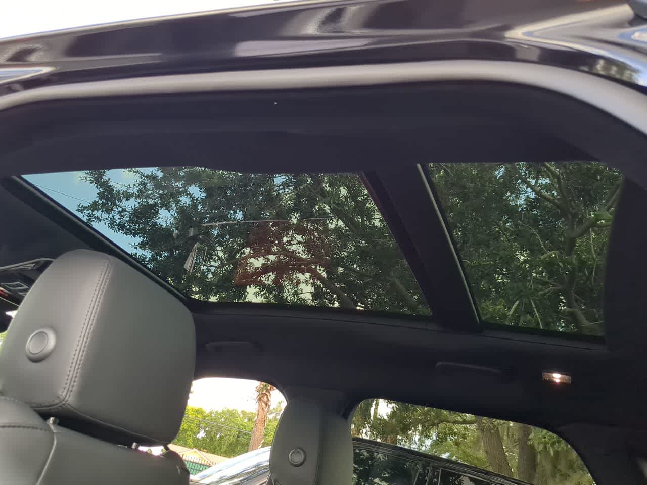 Thumbnail: 2026 Land Rover Range Rover Velar - 22