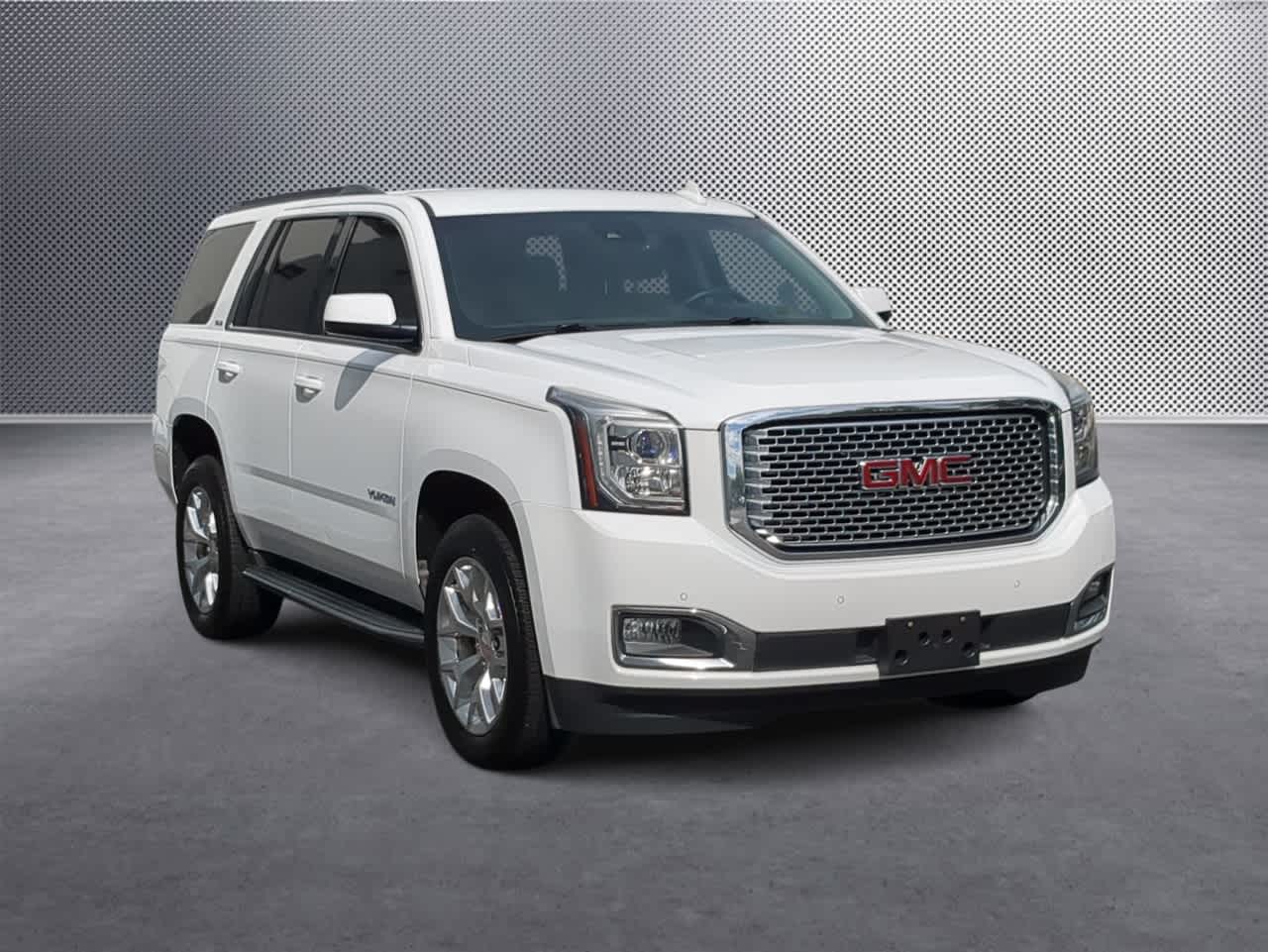 2017 Gmc Yukon SLE photo 2