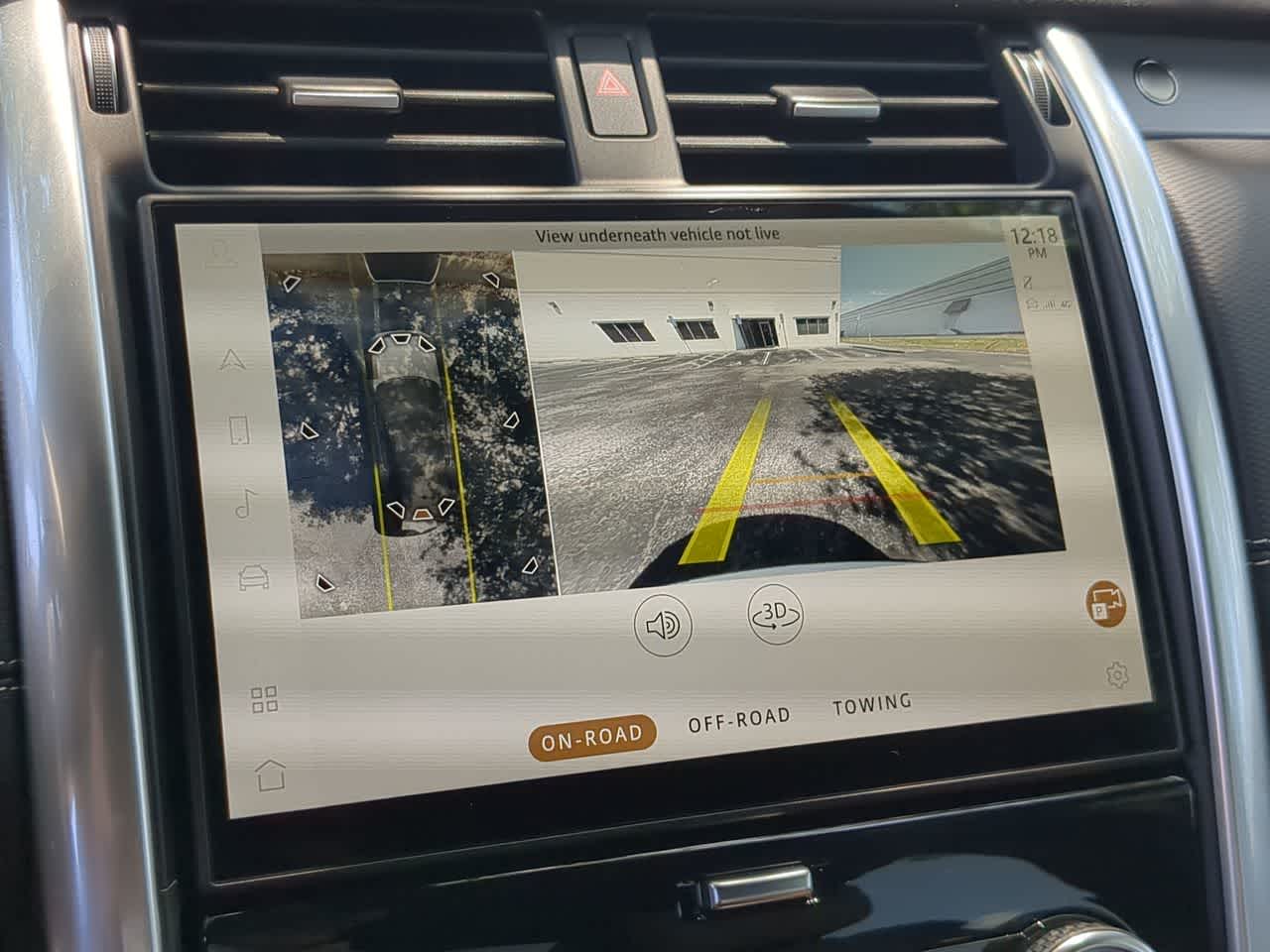 Thumbnail: 2025 Land Rover Discovery - 31