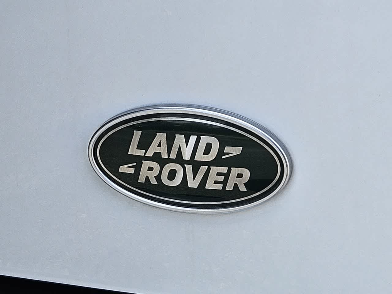 Thumbnail: 2023 Land Rover Defender - 12