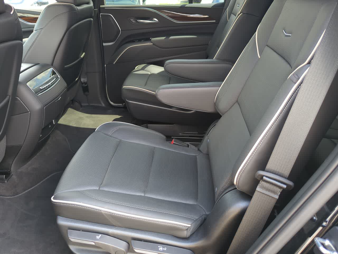 Thumbnail: 2023 Cadillac Escalade - 20