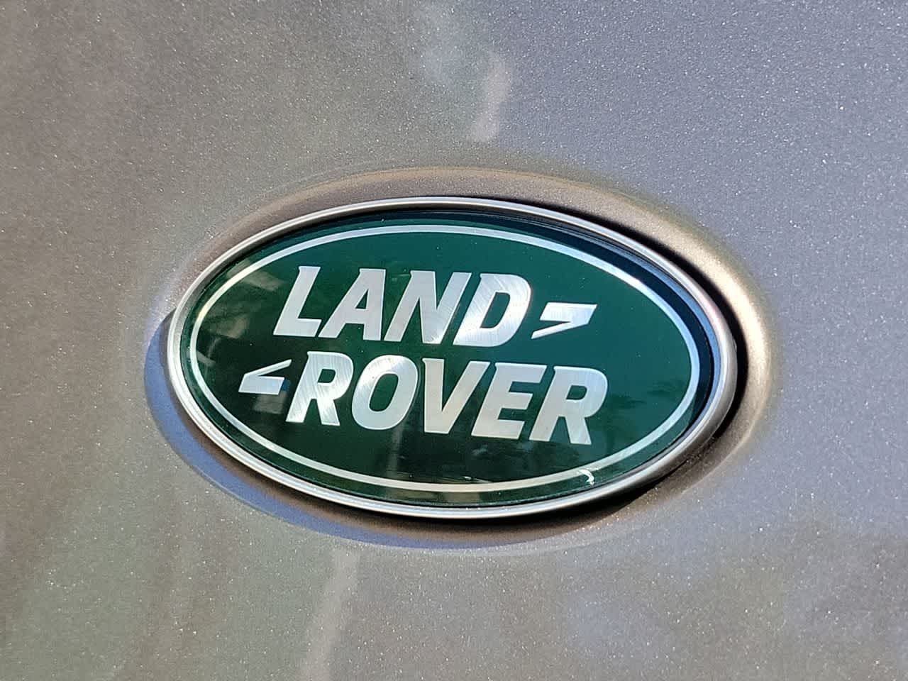 2023 Land Rover Discovery R-Dynamic S 19