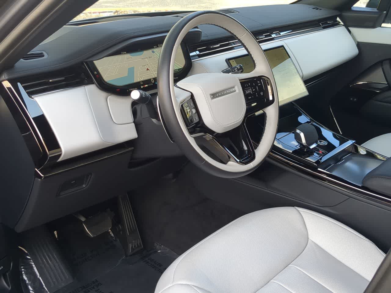 Thumbnail: 2025 Land Rover Range Rover Sport - 10