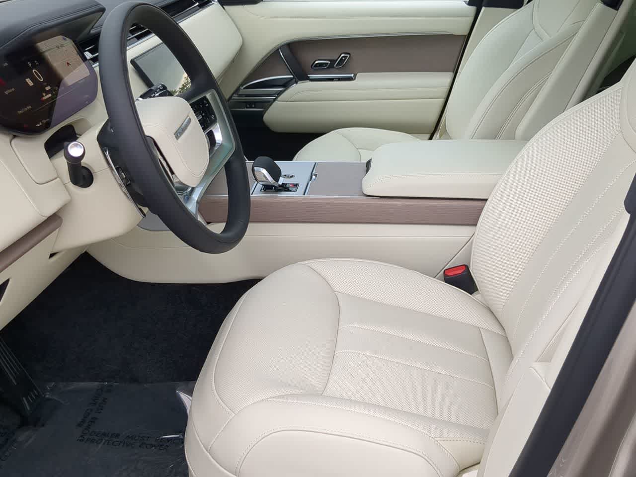 Thumbnail: 2025 Land Rover Range Rover - 17