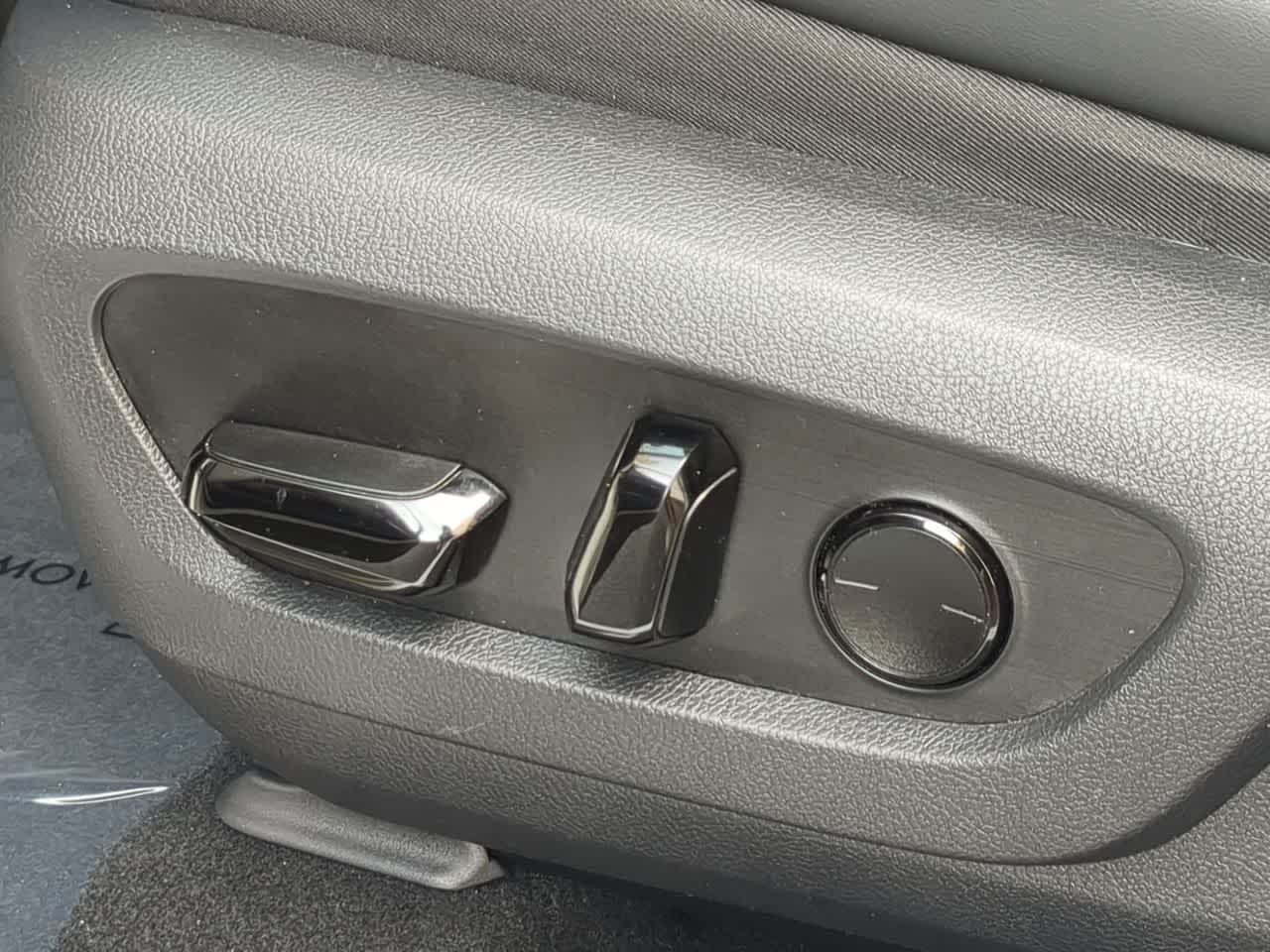 Thumbnail: 2024 Lexus RX - 18