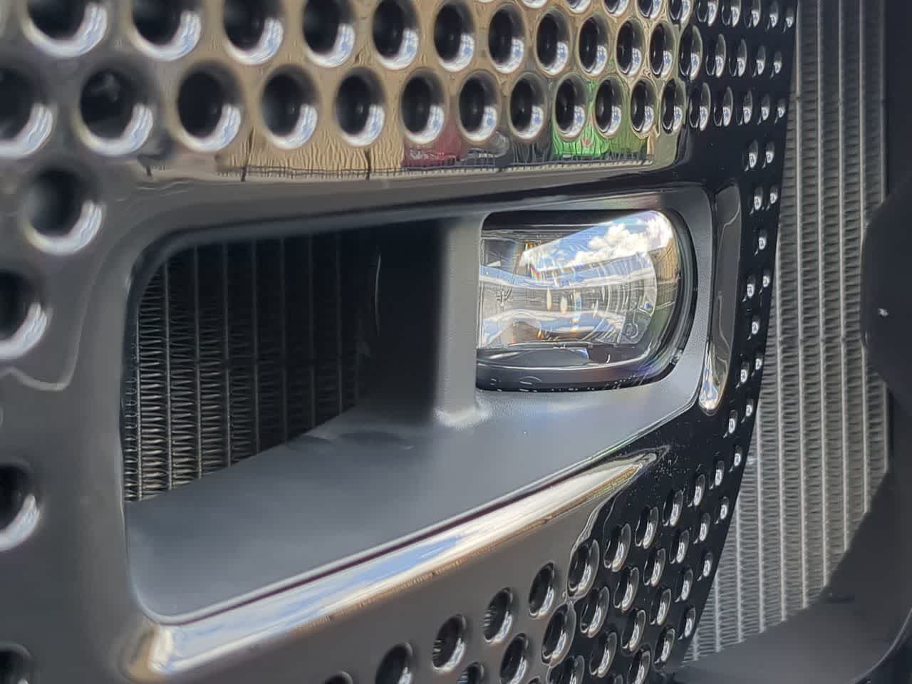 Thumbnail: 2025 Land Rover Defender - 11