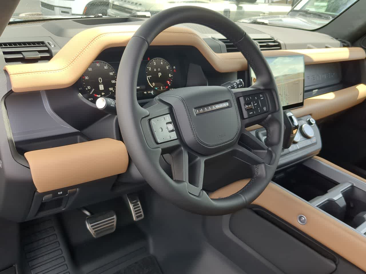 Thumbnail: 2025 Land Rover Defender - 10