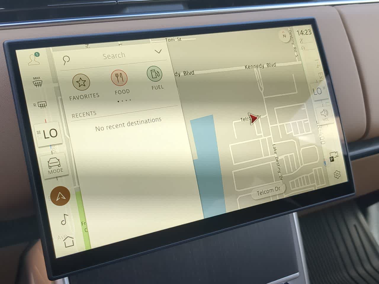 Thumbnail: 2025 Land Rover Range Rover - 31