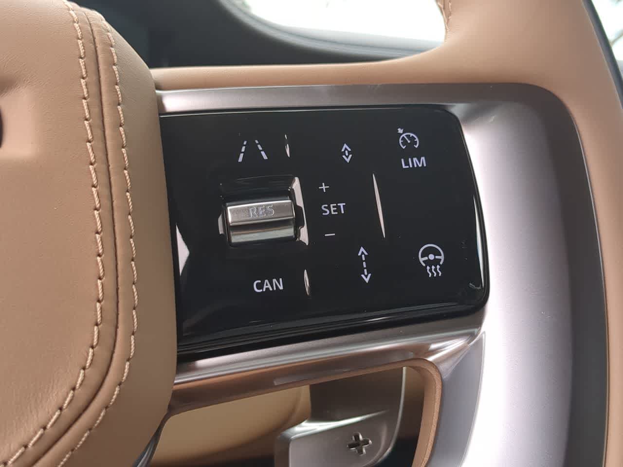 Thumbnail: 2025 Land Rover Range Rover - 27