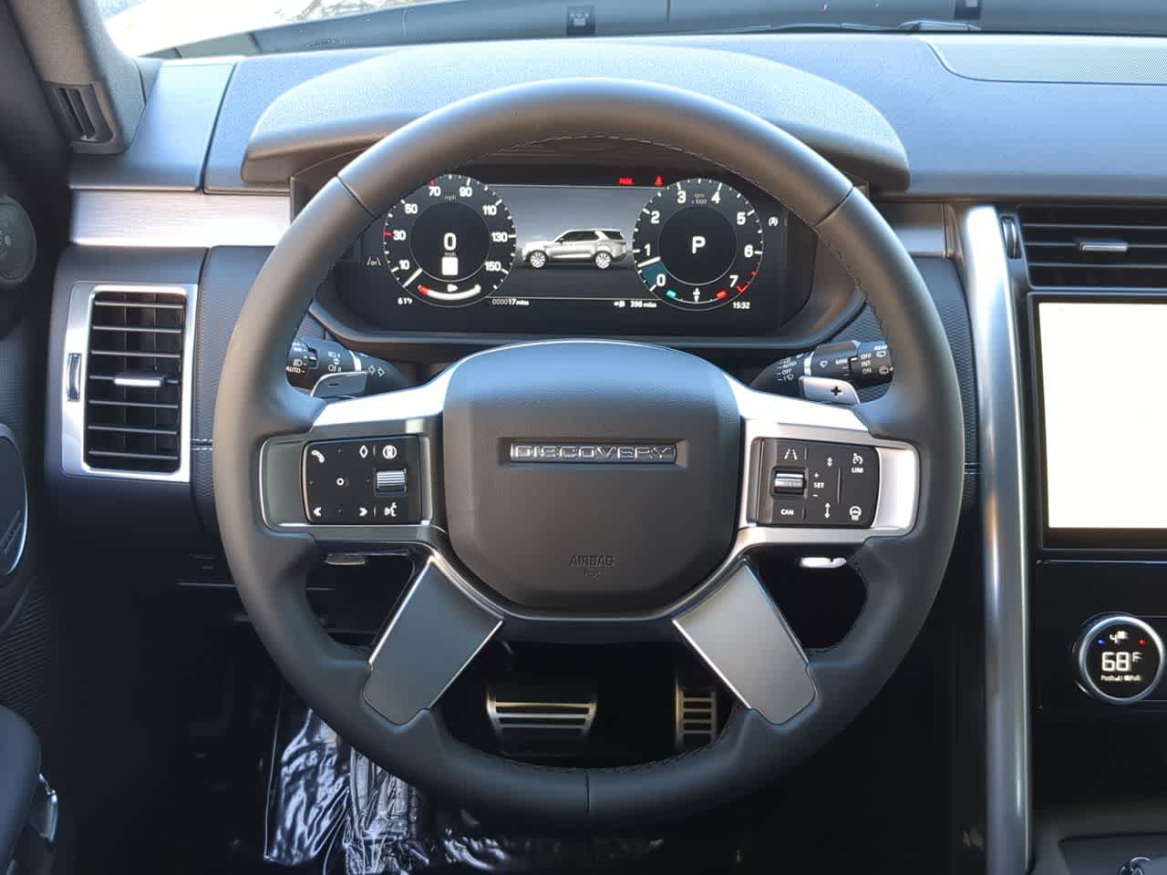 Thumbnail: 2026 Land Rover Discovery - 24