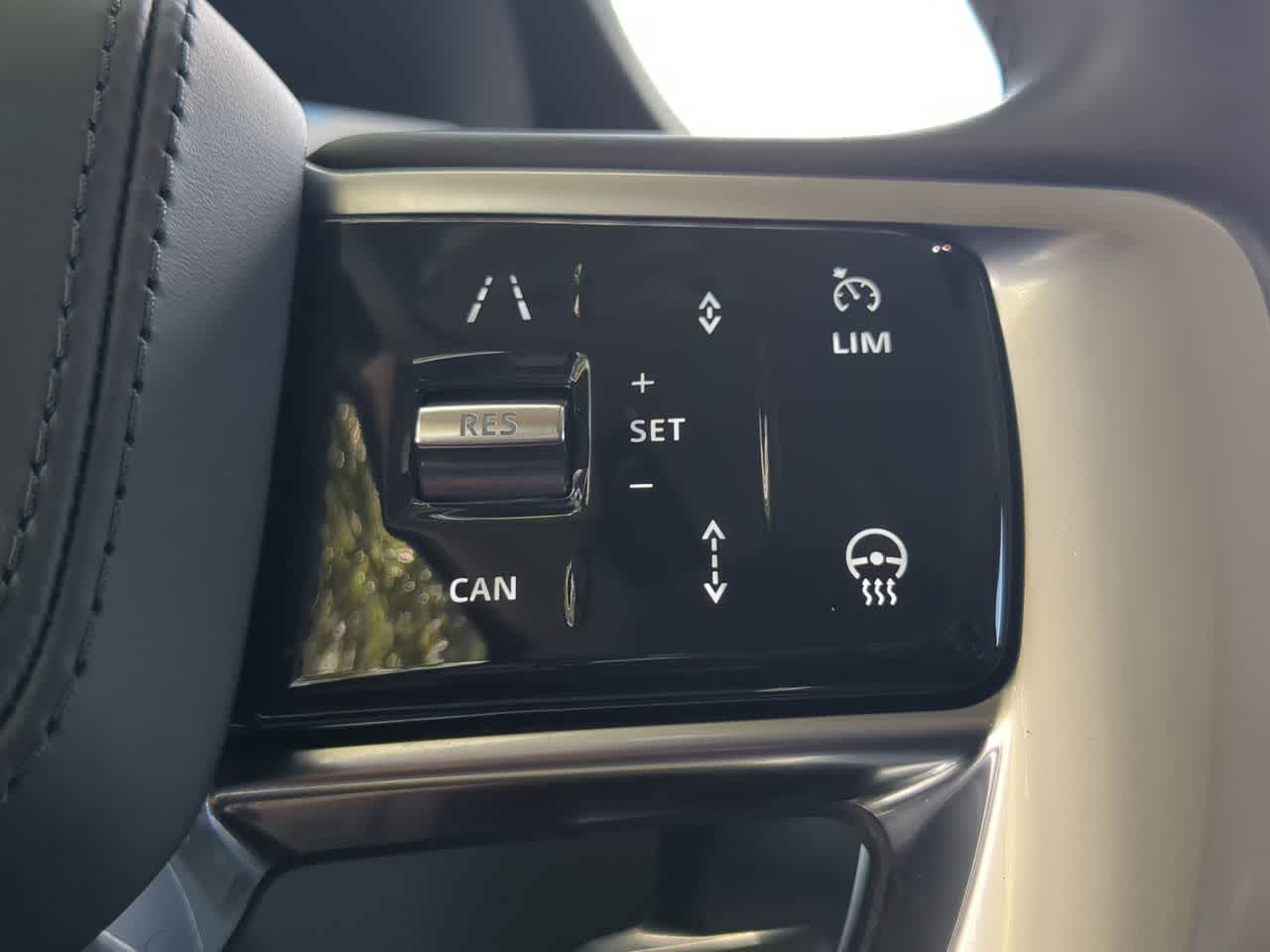 2025 Land Rover Range Rover SE - Photo 27