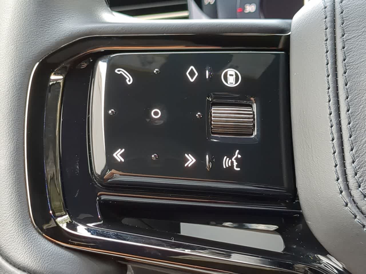 Thumbnail: 2024 Land Rover Range Rover Sport - 25