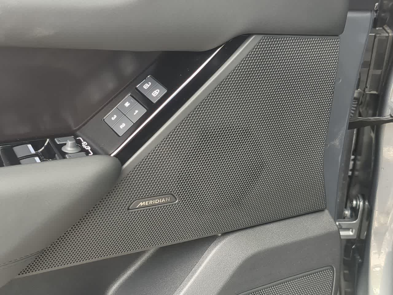 Thumbnail: 2026 Land Rover Range Rover Velar - 33