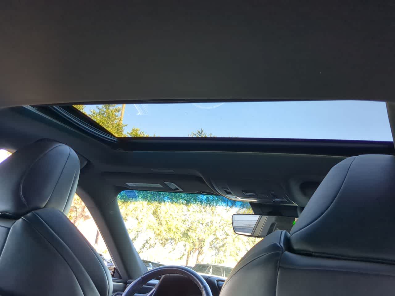 Thumbnail: 2019 Lexus ES - 21