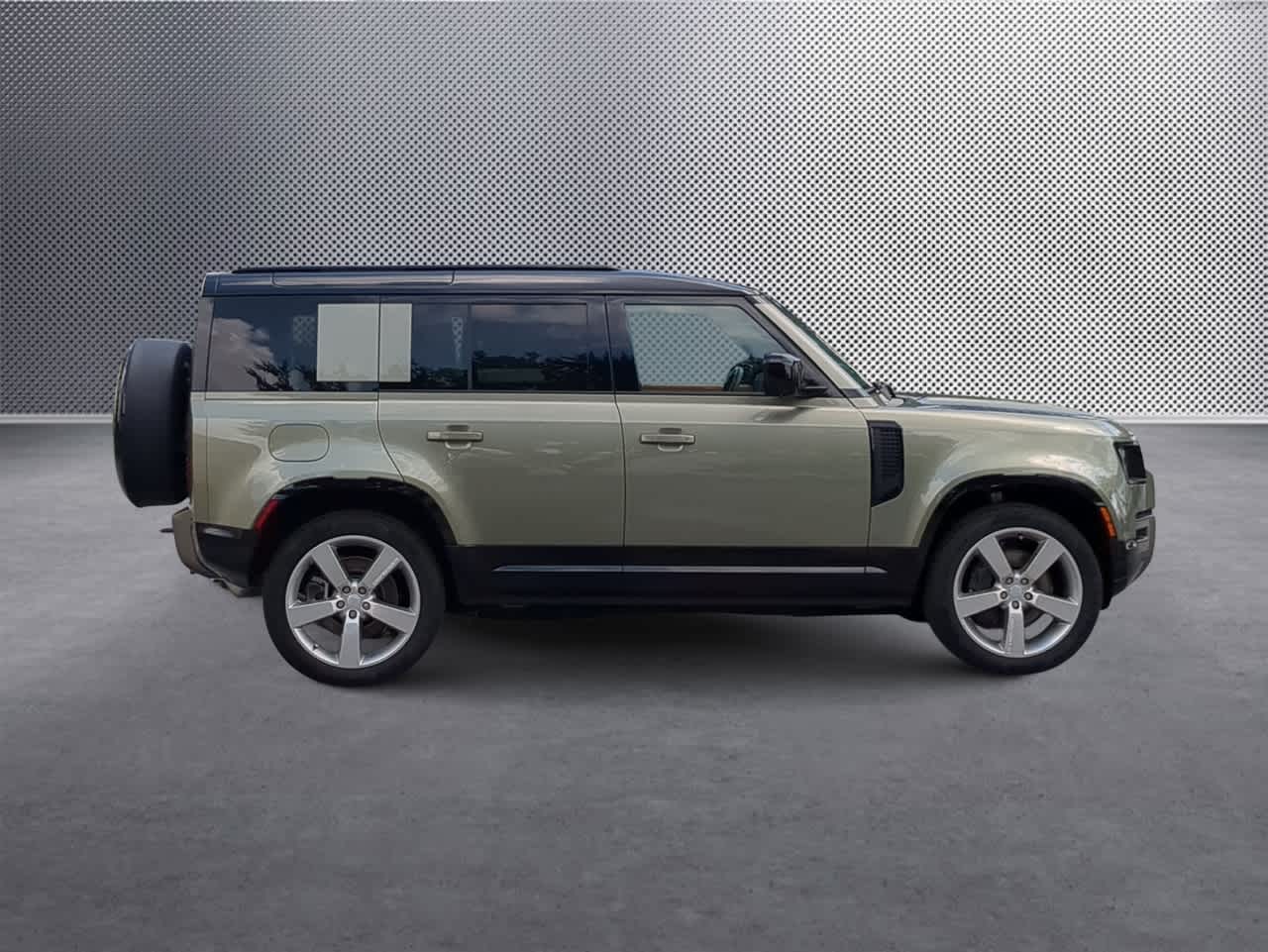 Thumbnail: 2025 Land Rover Defender - 9