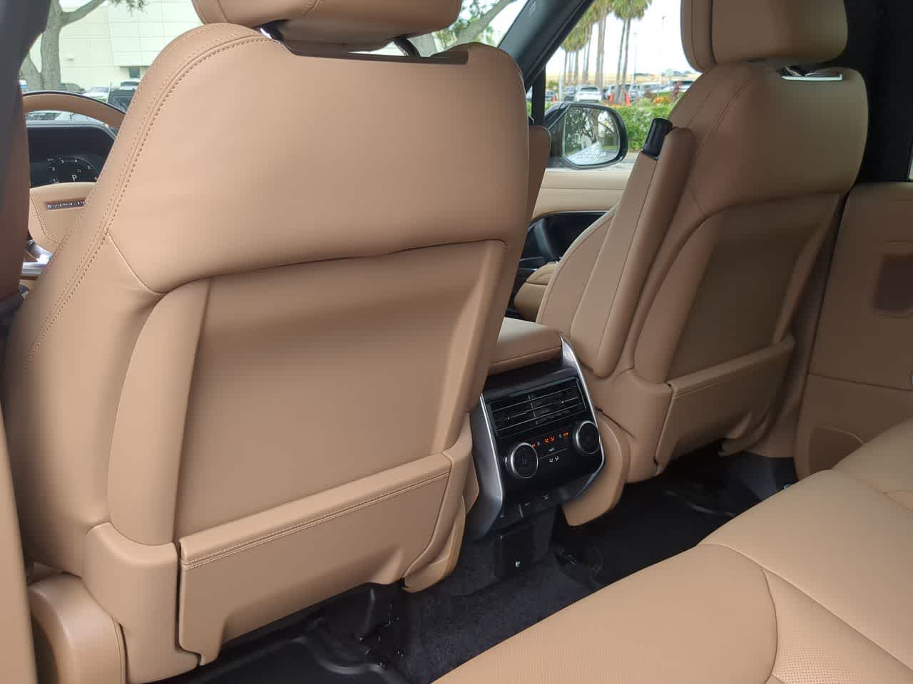 Thumbnail: 2025 Land Rover Range Rover - 19