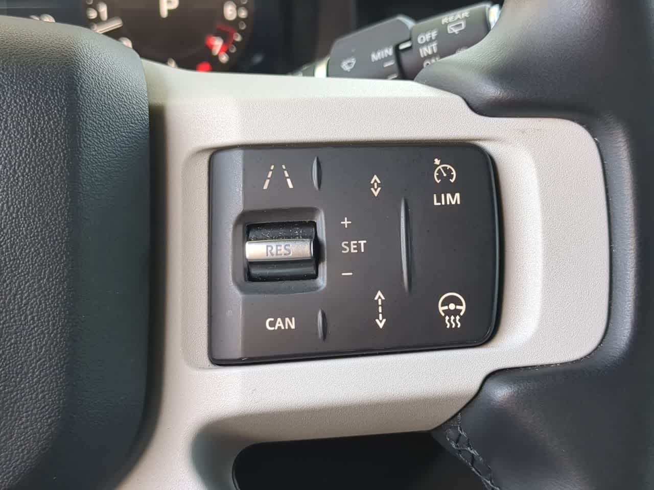 Thumbnail: 2025 Land Rover Defender - 26