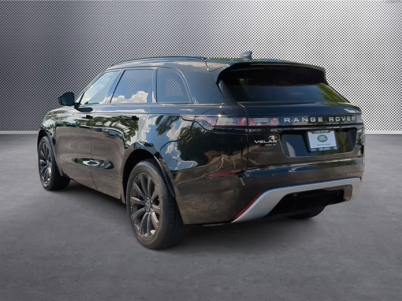 Thumbnail: 2020 Land Rover Range Rover Velar - 6
