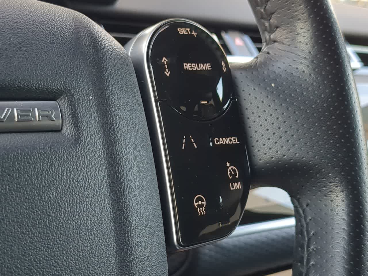 Thumbnail: 2019 Land Rover Range Rover Velar - 25