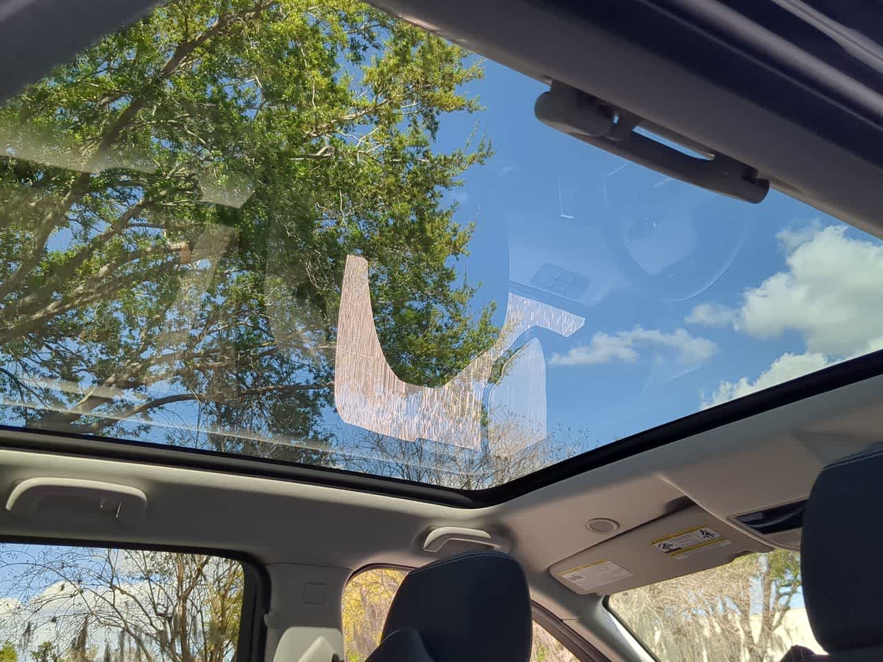 Thumbnail: 2025 Land Rover Discovery Sport - 23