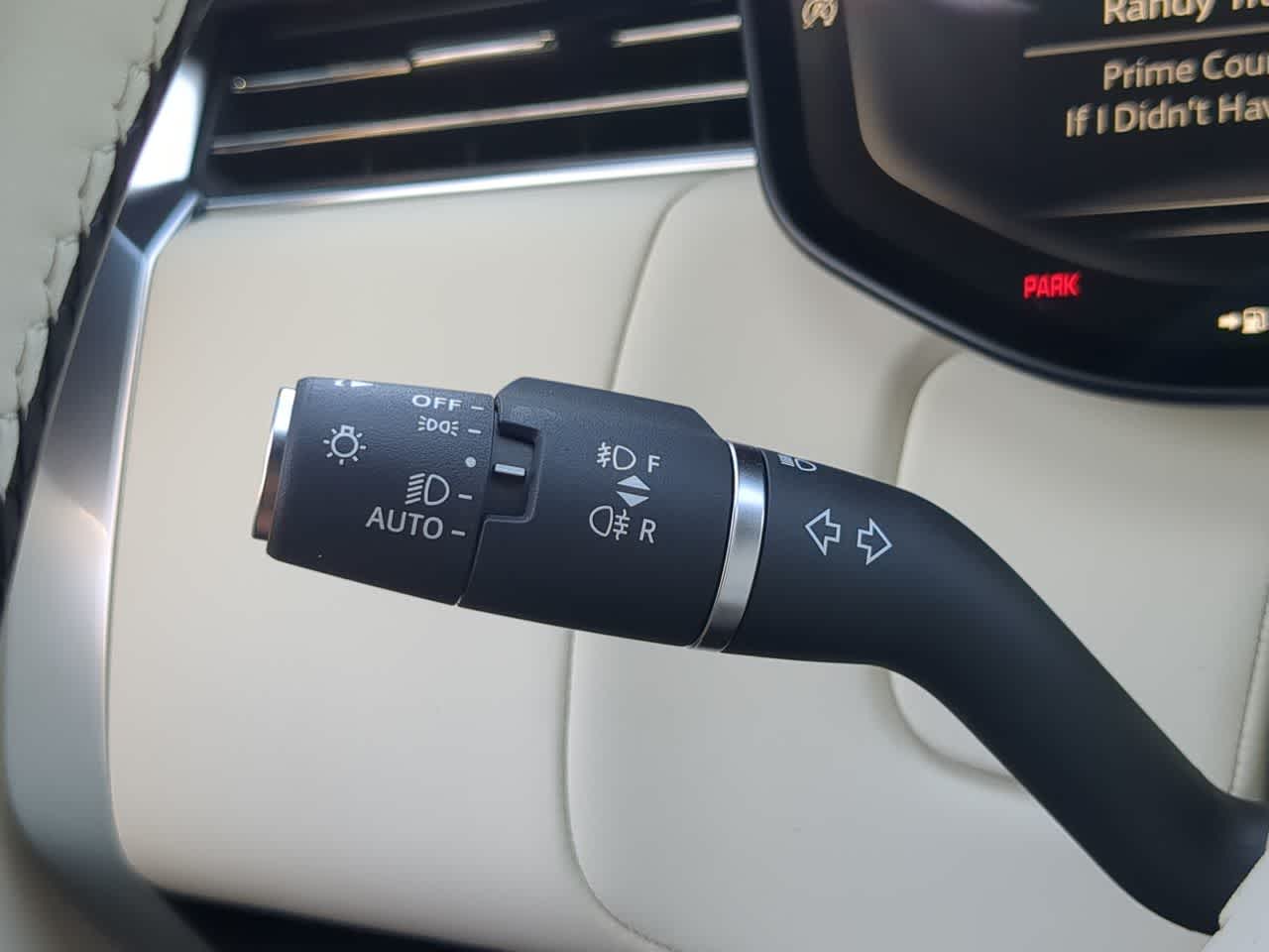 Thumbnail: 2026 Land Rover Range Rover - 29