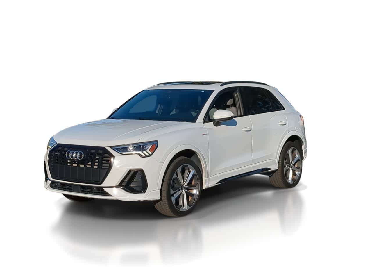 Thumbnail: 2022 Audi Q3 - 4