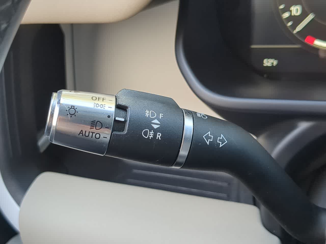 Thumbnail: 2022 Land Rover Defender - 29