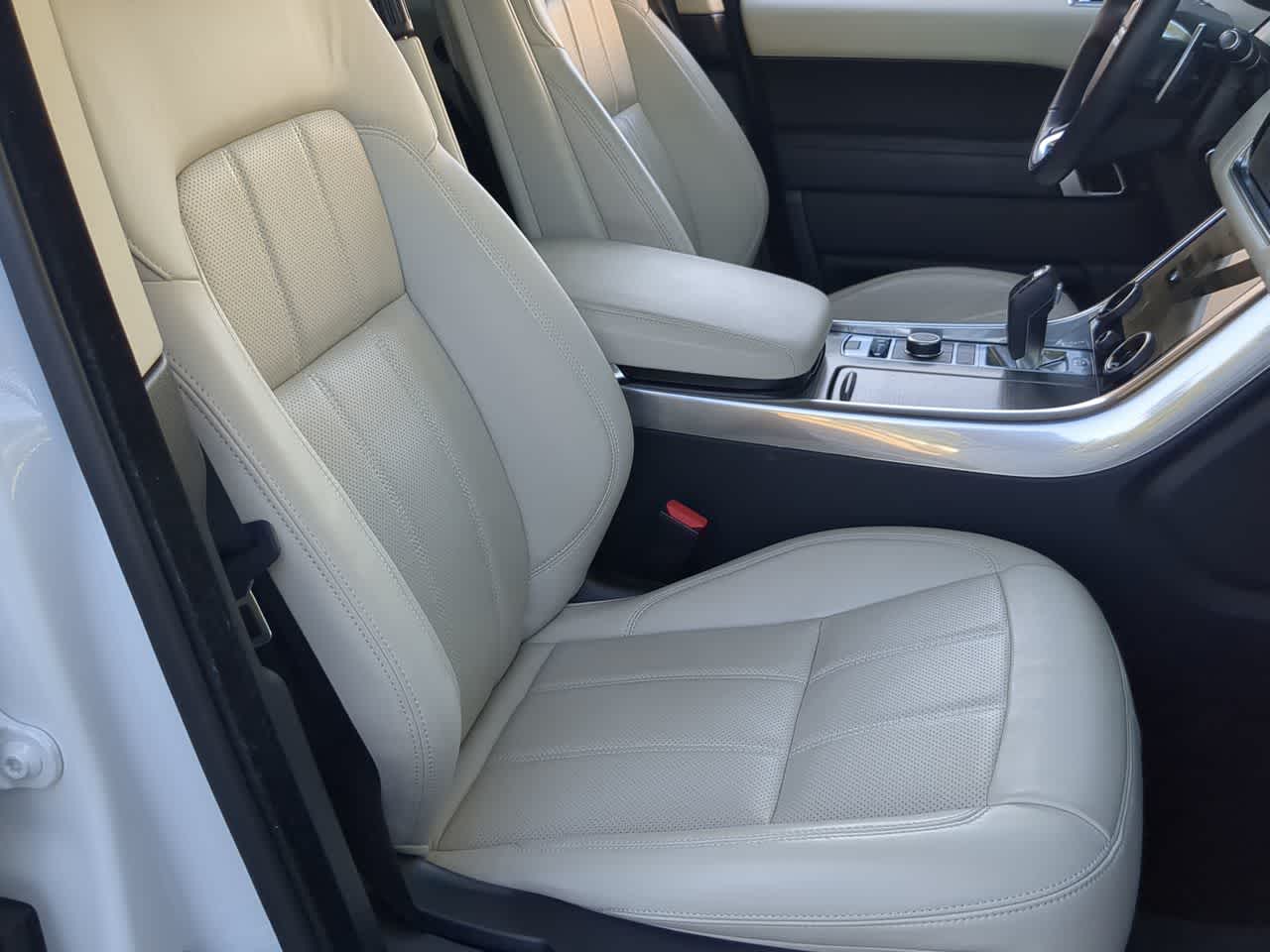 Thumbnail: 2022 Land Rover Range Rover Sport - 23