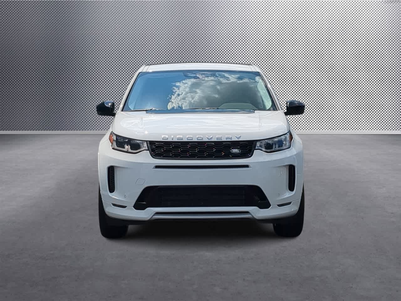 2025 Land Rover Discovery Sport S photo 3