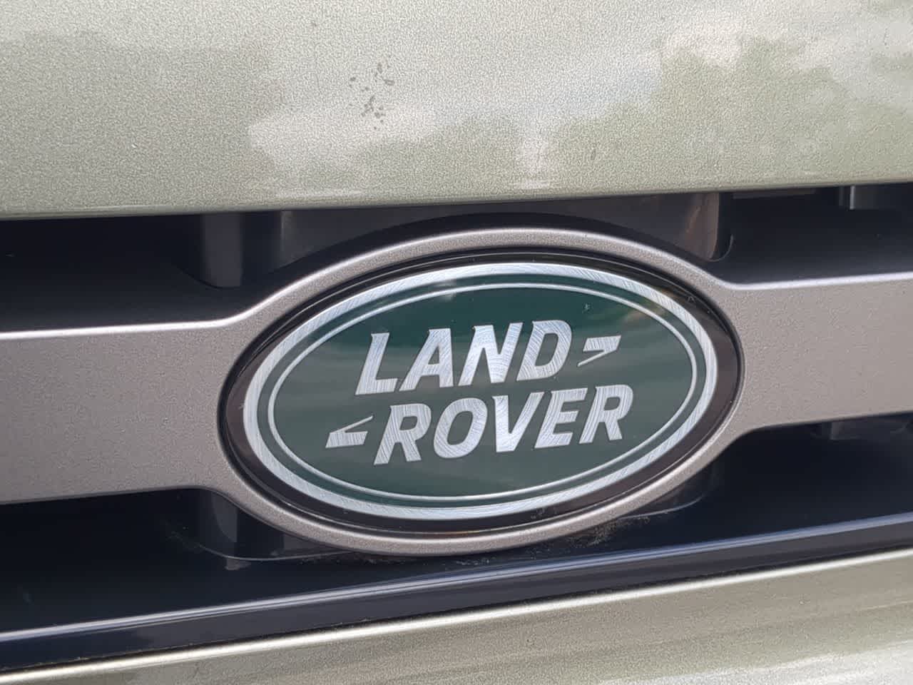 Thumbnail: 2022 Land Rover Defender - 12