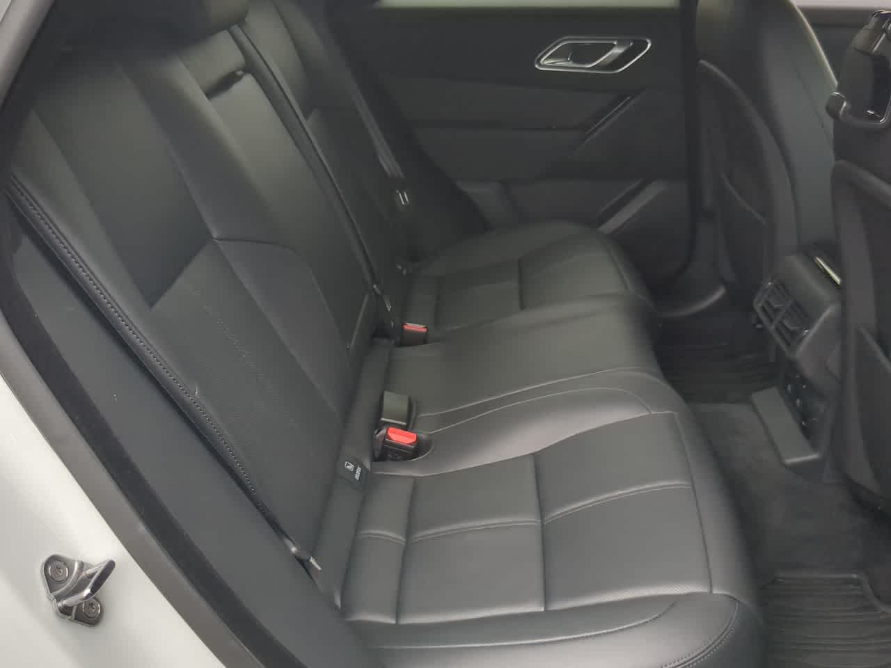 Thumbnail: 2025 Land Rover Range Rover Velar - 22