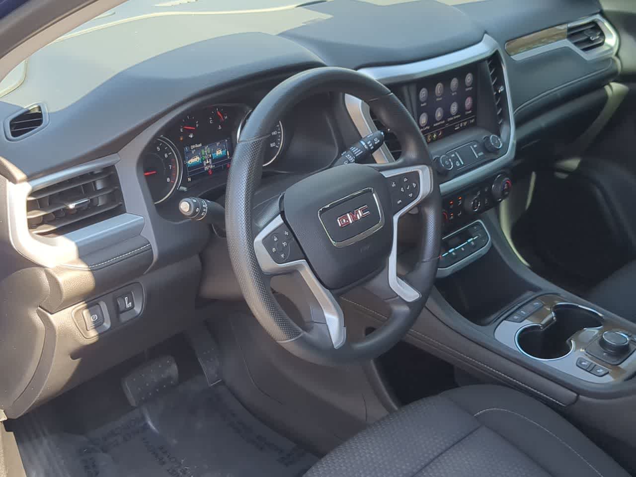 Thumbnail: 2023 GMC Acadia - 10