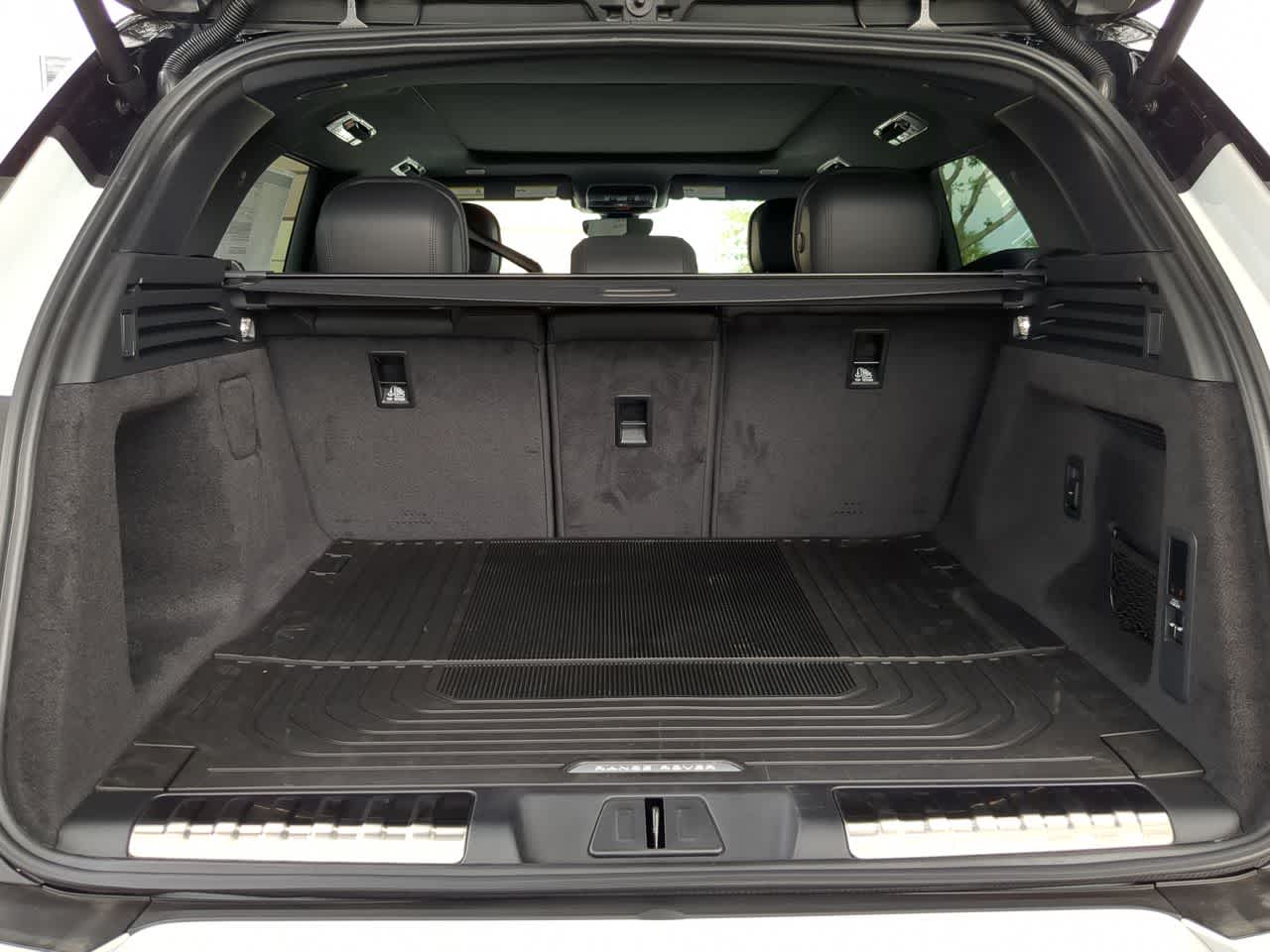 Thumbnail: 2025 Land Rover Range Rover Sport - 36