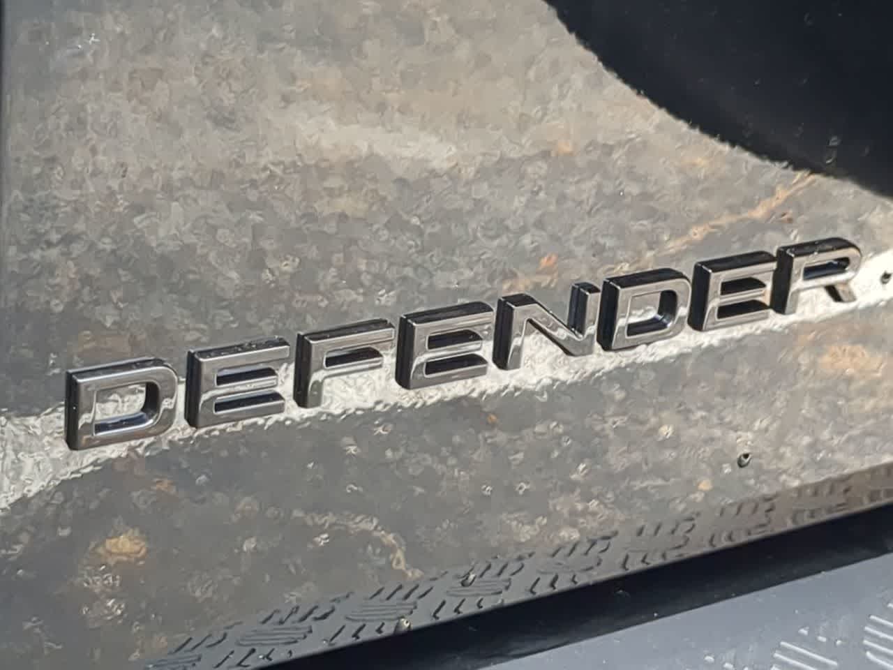 2025 Land Rover Defender 130 13